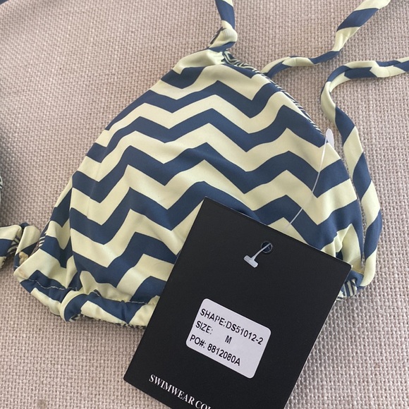 Gray and pale yellow triangle bikini - Picture 2 of 4